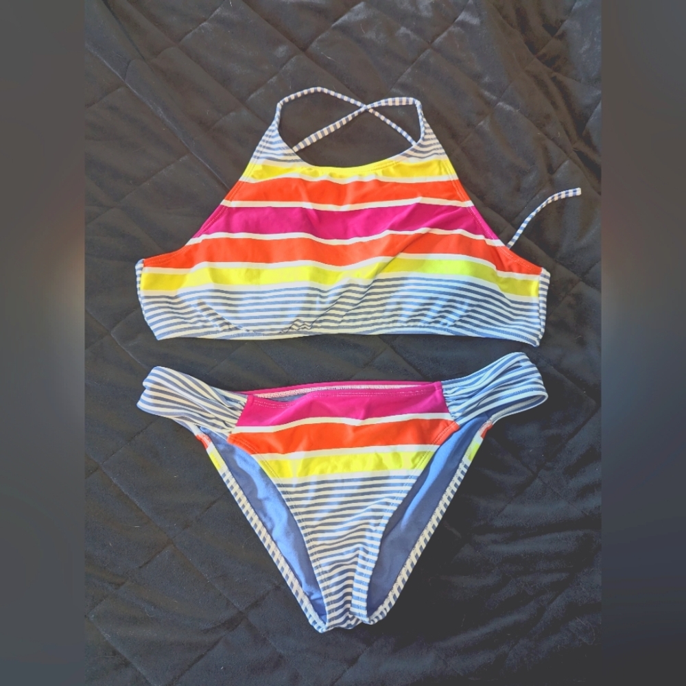 Roxy high-neck bikini
